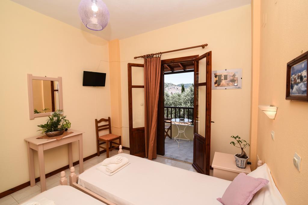 Studios Filippos Skópelos Rom bilde
